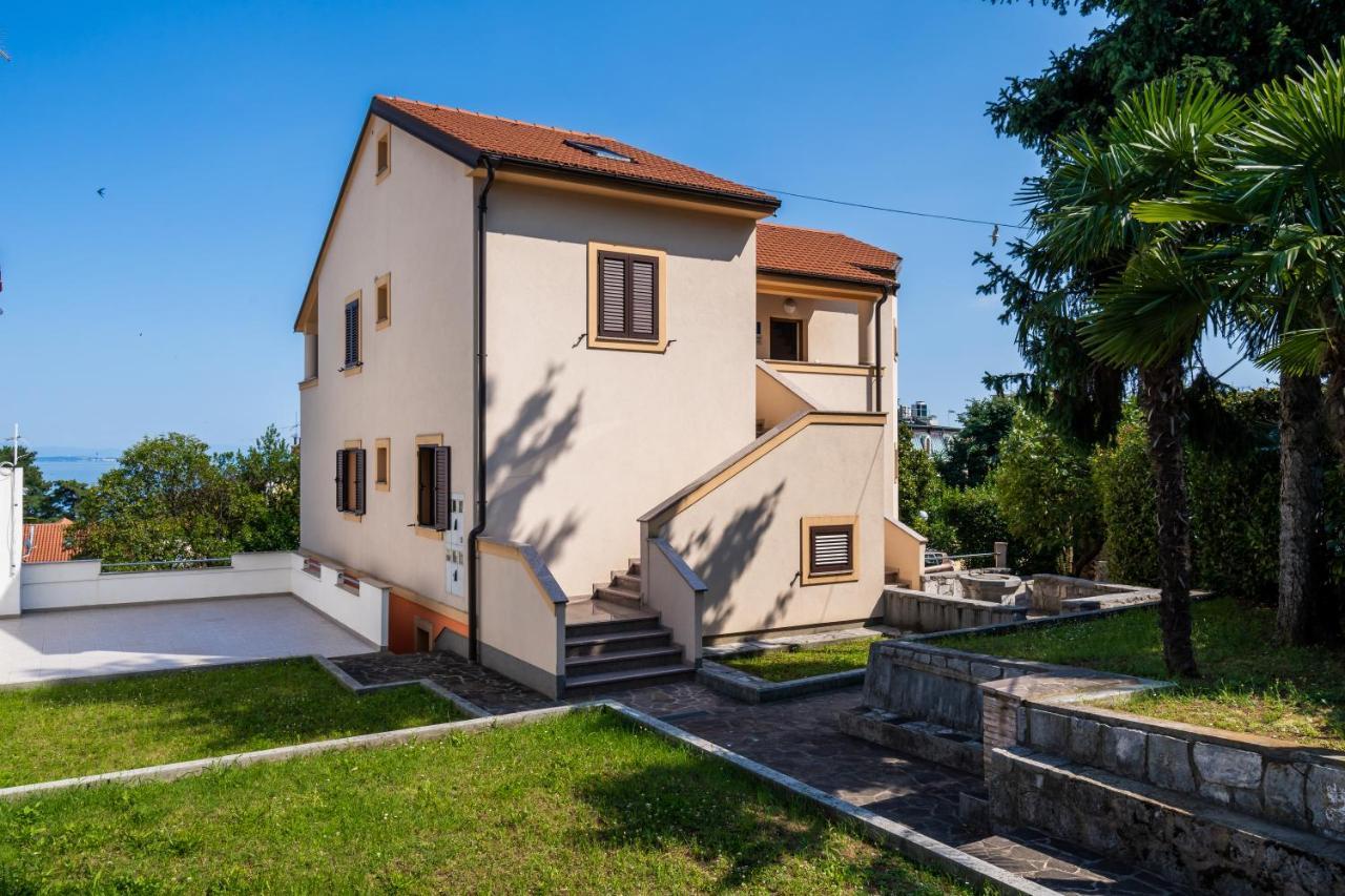 Downtown Apartment Helena Opatija Exterior photo